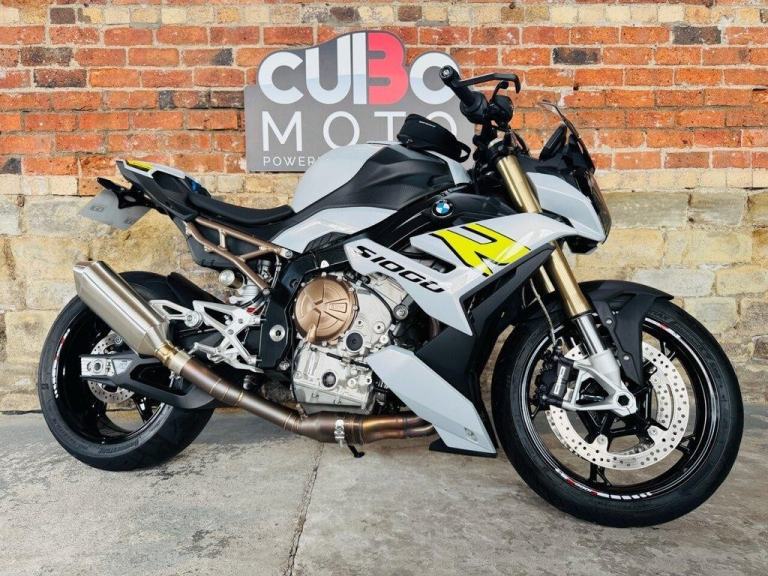 BMW S 1000 R SPORT 2021 71