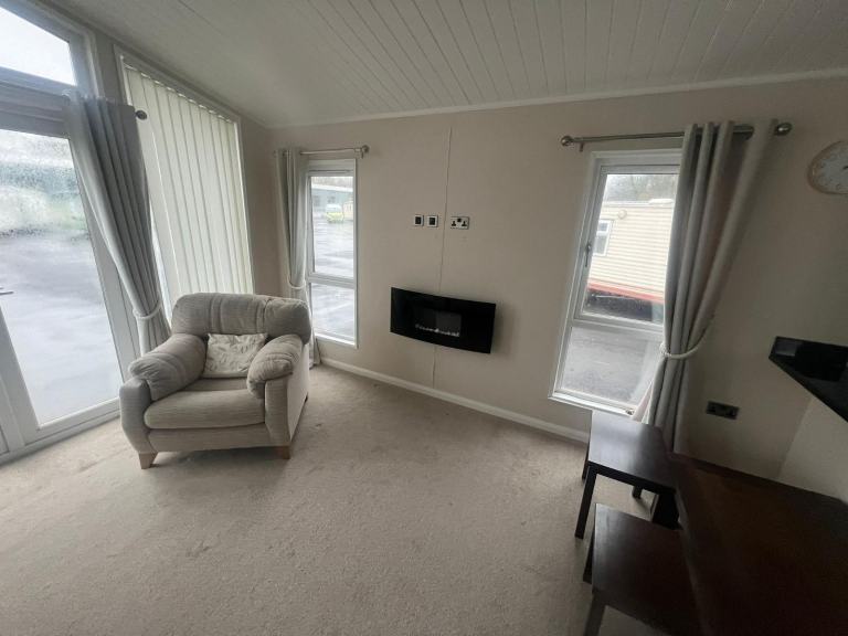 Static caravan / Lodge Prestige Seascape 42x14 2bed DG/CH - Free UK Delivery 