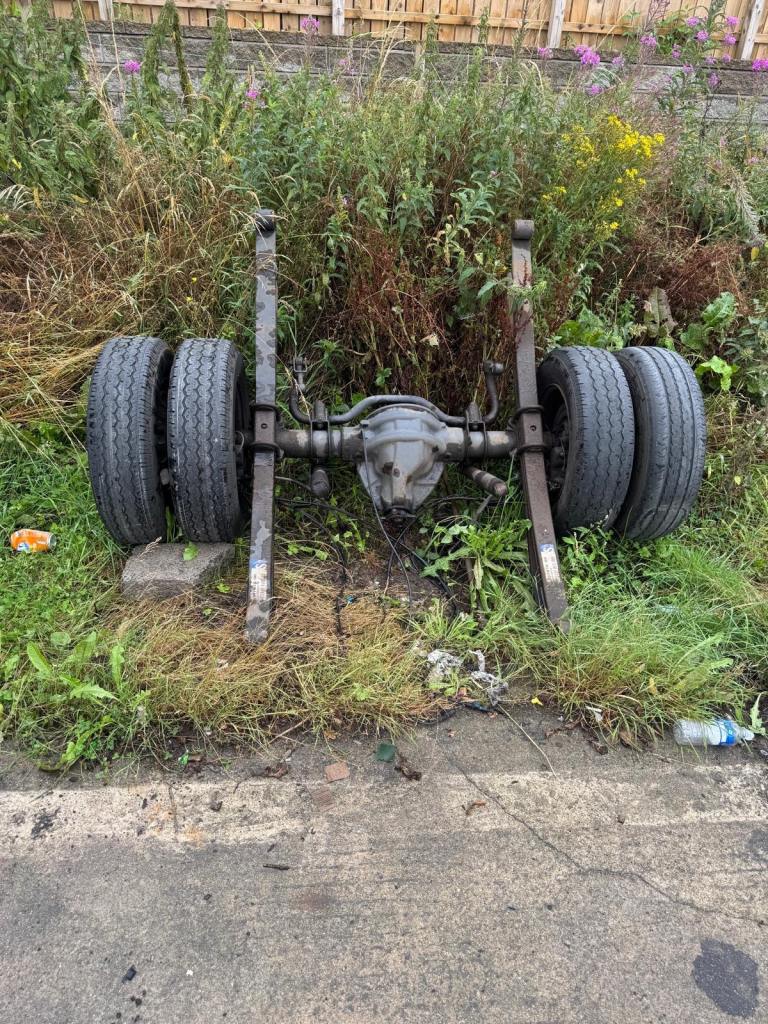 2006 - 2018 Mercedes-Benz Sprinter Complete Rear Axle