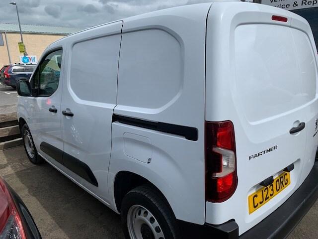 2023 Peugeot Partner 1000 1.5 BlueHDi 100 Professional Premium + Van PANEL VAN Diesel Manual
