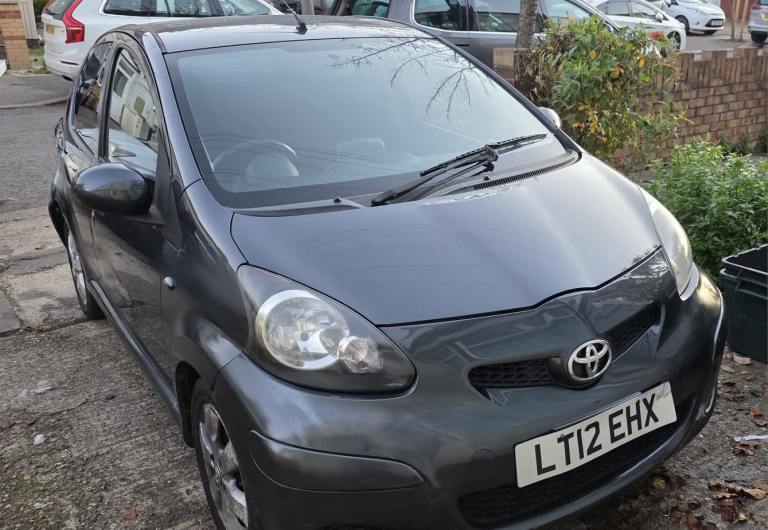 Toyota, AYGO, Hatchback, 2012, Semi-Auto, 998 (cc), 5 doors