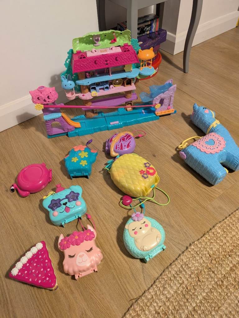 Polly pocket bundle