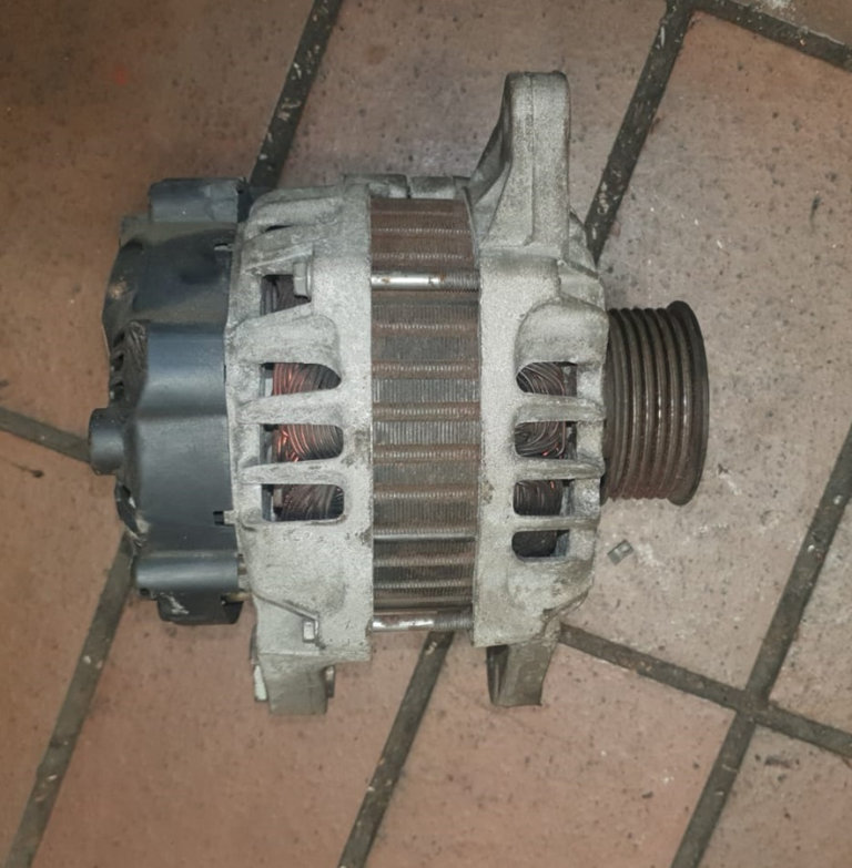 Kia Ceed 1.6 Alternator 2655447 2,0,08