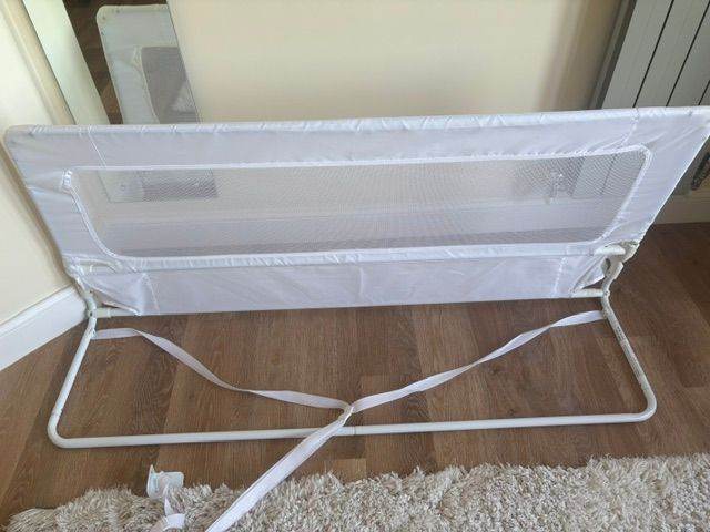 Safetots extra wide mesh bed Guard 140cm x 50cm