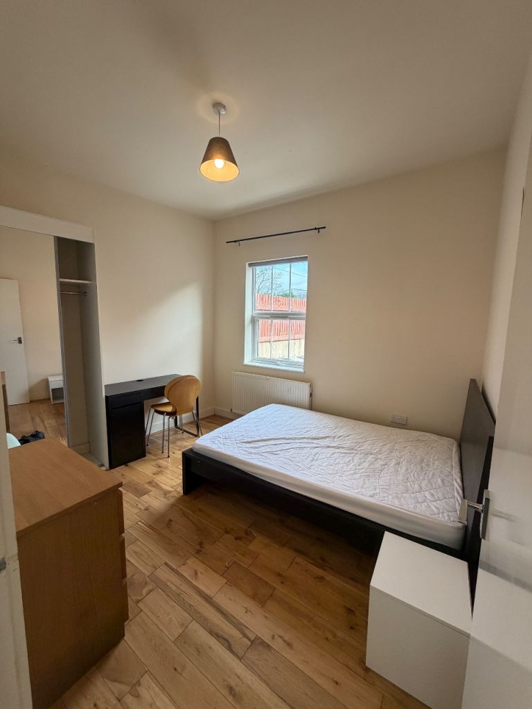 Fully Furniture 2 bed flat available 