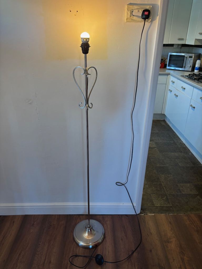 Floor lamp