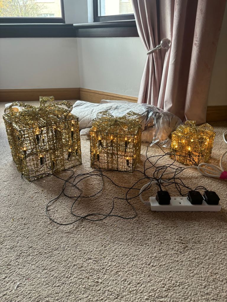 Christmas light up present lights set 3 