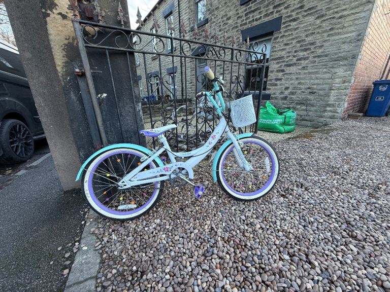 Girls bike 