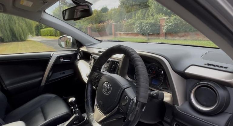 2014 (64) TOYOTA RAV4 2.2 D-4D INVINCIBLE 12 SERVICES! RUNS/DRIVES GREAT! LOVELY