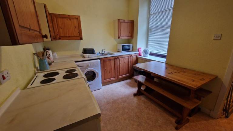 Furnished 1 bedroom studio flat to let Dundee