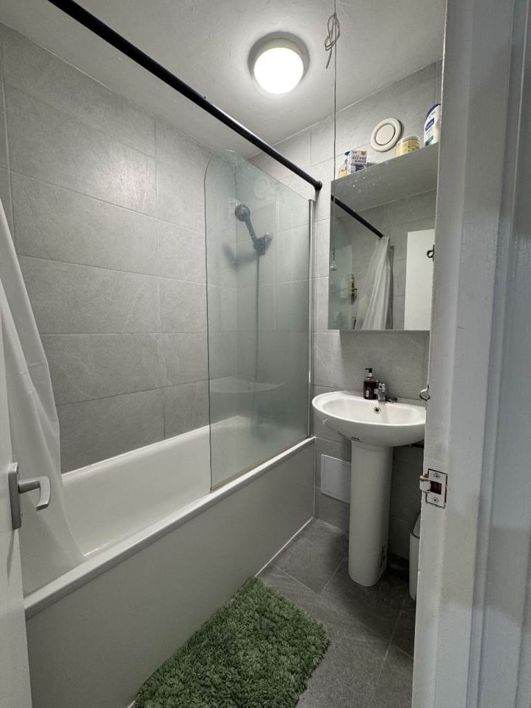 Room Available in Central Marylebone