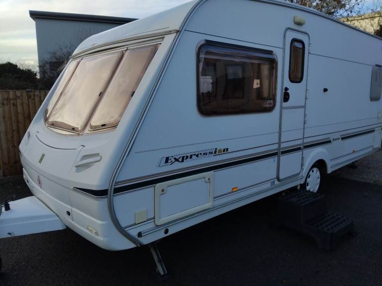 Abbey fixed bed caravan 2003