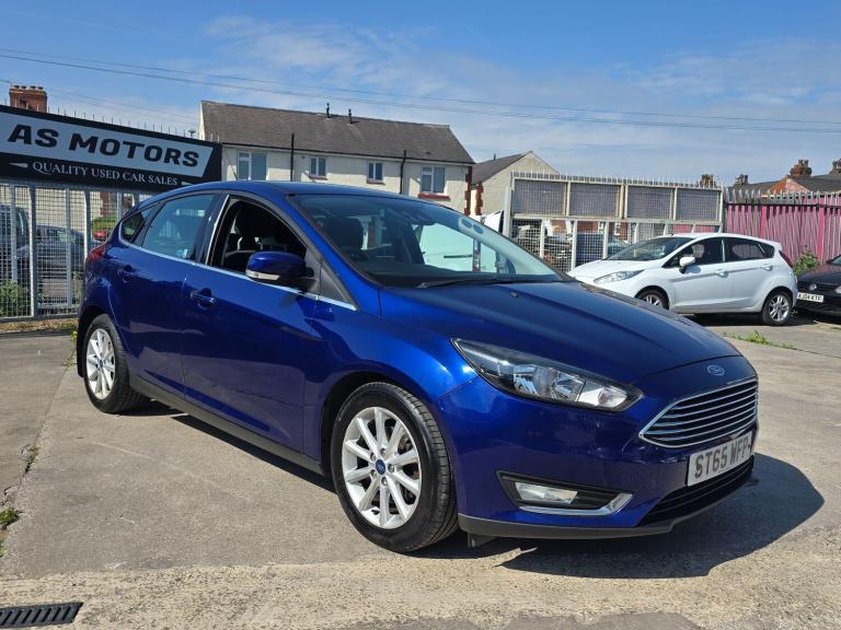 2016 Ford Focus 1.0T EcoBoost Titanium Euro 6 (s/s) 5dr HATCHBACK Petrol Manual