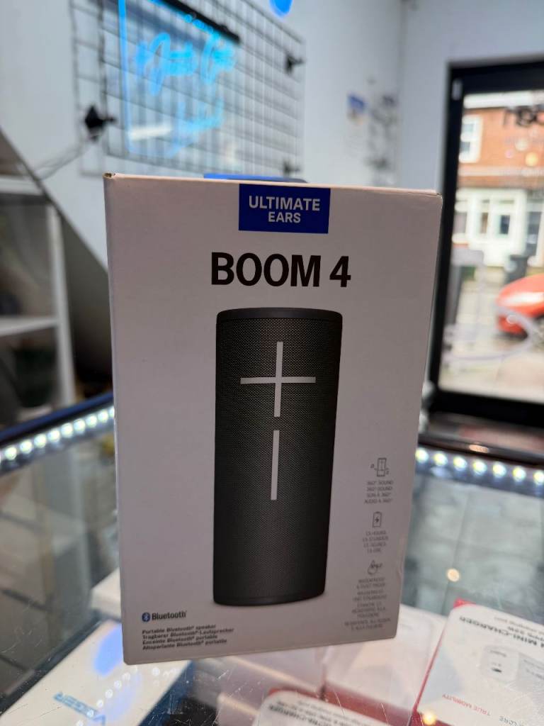 Brand New Ultimate EarsBOOM 4 Bluetooth Waterproof Portable Speaker + Warranty 🍎 - P1480