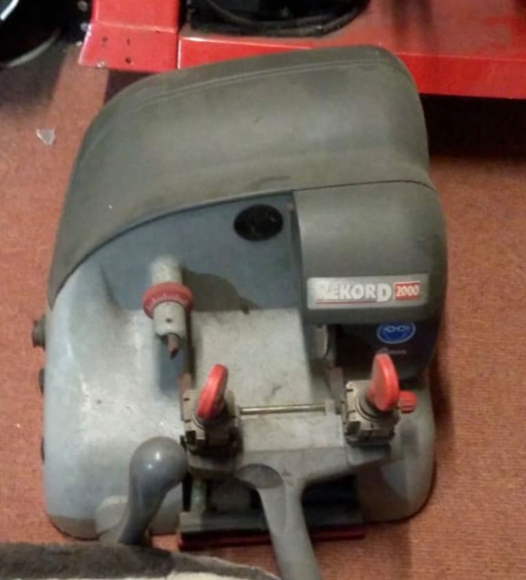 4 key cutting machines, 1 Yale, 1 mortise 2 car keys 