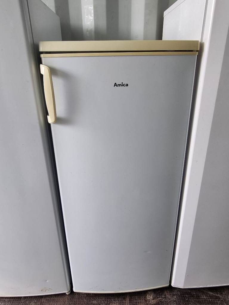 Free Delivery  Amica fridge £70