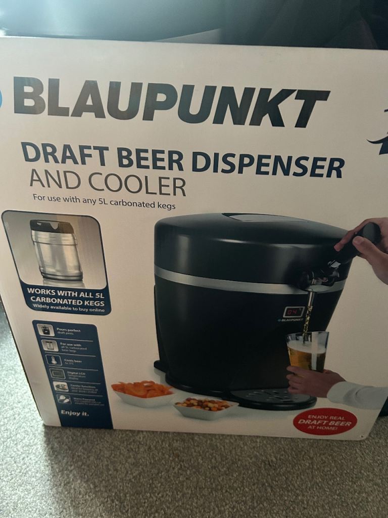 Blaupunkt beer dispenser and cooler