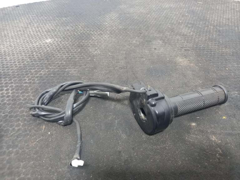 2024 Ducati Desertx Thumb Throttle Housing 66020121b