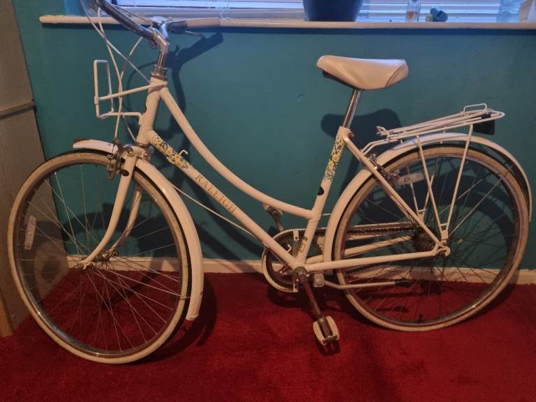 Vintage 3 speed Raleigh Caprice Ladies Bicycle