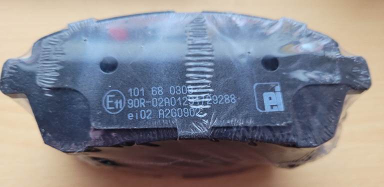 Suzuki Swift Sport NEW brake pads 