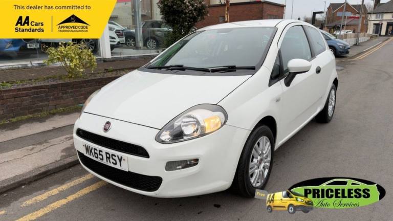 2015 65 FIAT PUNTO 1.2 POP HATCHBACK 3DR PETROL EURO 6 (69 BHP)
