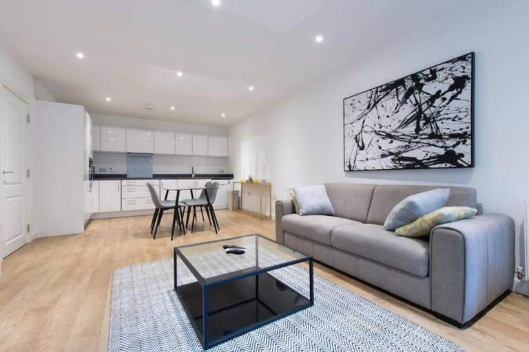 Luxury 2-Bedroom 2-Bathrooms in Hampstead (N2)