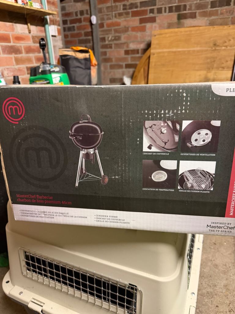 BRAND NEW MasterChef Premium Charcoal BBQ - 46cm Kettle Grill (Boxed)