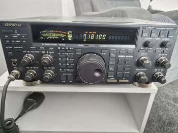 Kenwood TS-870s HF Amateur Ham Radio Transceiver