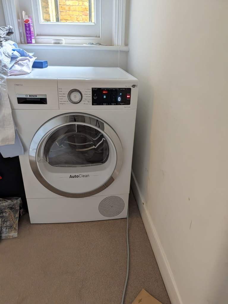 Bosch Serie 8 Tumble Dryer – White, Very Good Condition