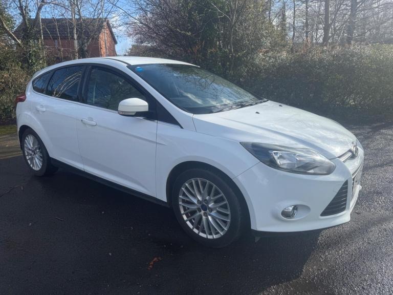 2012 Ford Focus 1.6 125 Zetec 5dr HATCHBACK PETROL Manual
