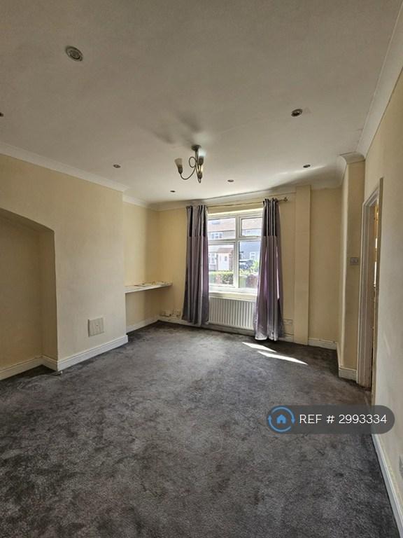 2 bedroom house in Coombes Road, Dagenham, RM9 (2 bed) (#2993334)