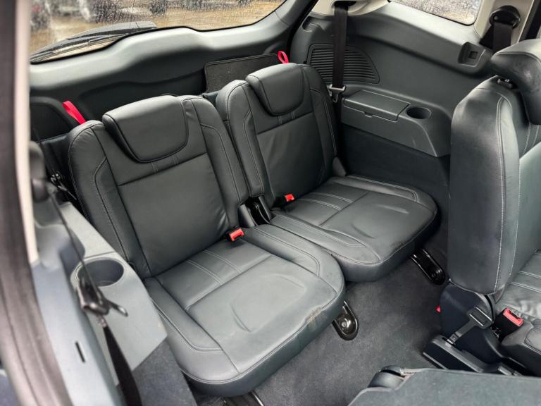 2011 Ford Grand C-Max 1.6 TDCi Titanium Euro 5 5dr MPV Diesel Manual