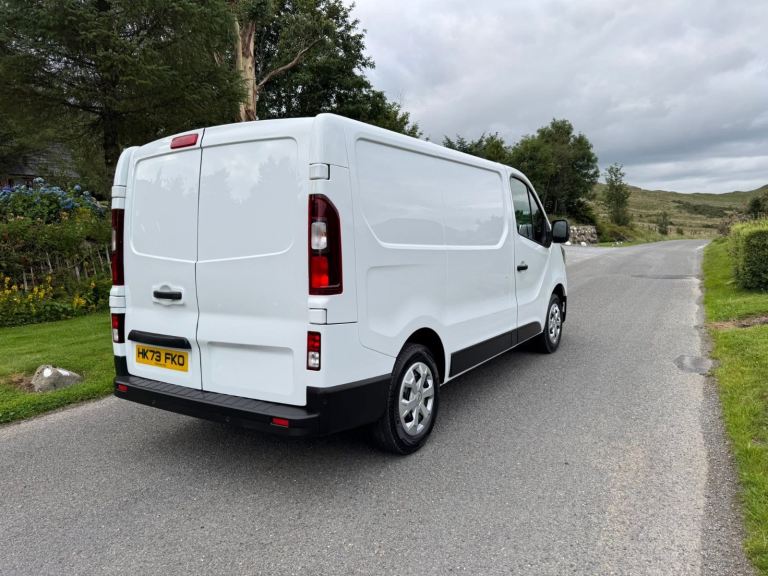 Renault, TRAFIC, 6 SEATER, Panel Van, 2023, Manual, 1997 (cc)