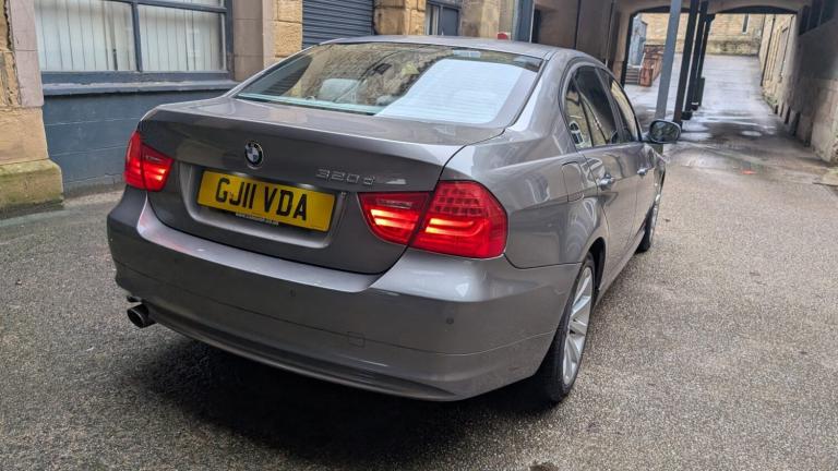 2011 BMW 3 Series 320d [184] SE 4dr Step Auto SALOON Diesel Automatic