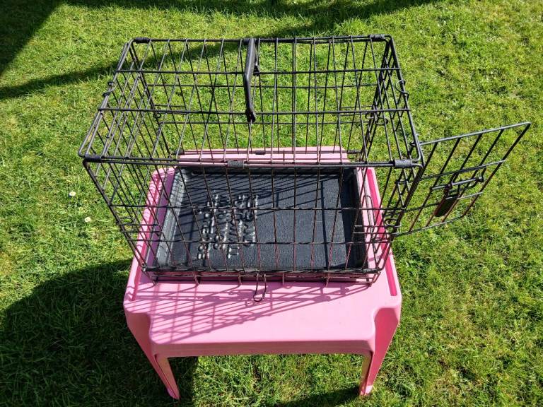 Small dog crate 