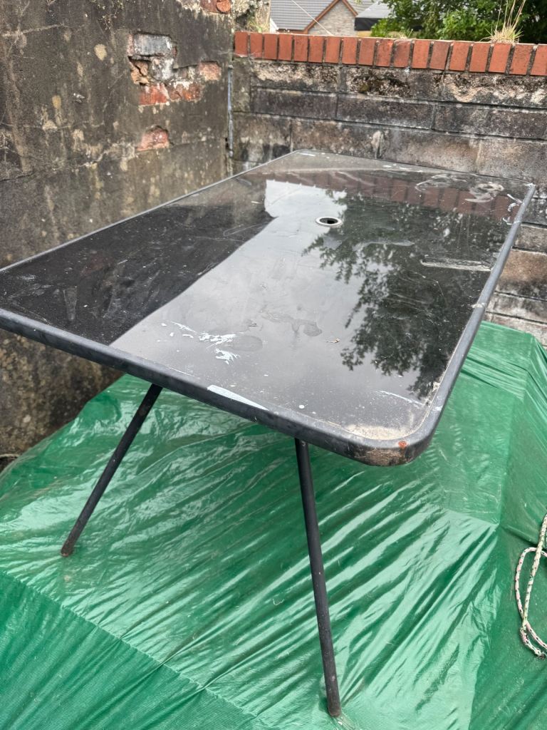 Free garden table 