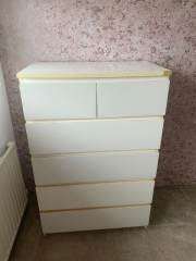 Chest Of Drawers White £15 Bargain for someone