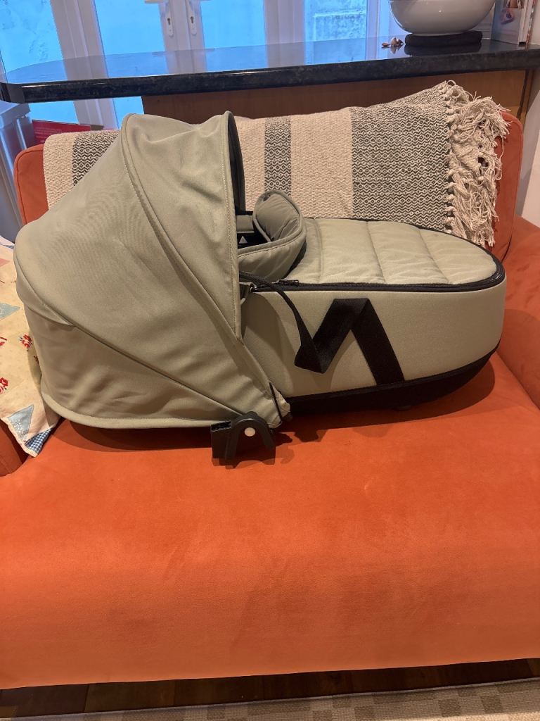 Stokke Yoyo pram bassinet
