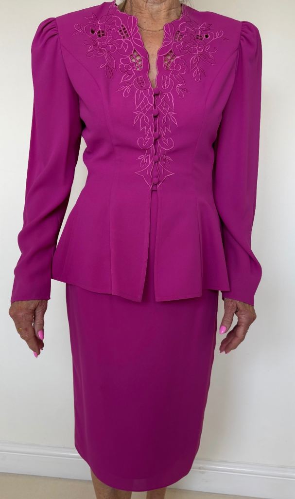 Fuchsia Outfit Size 20