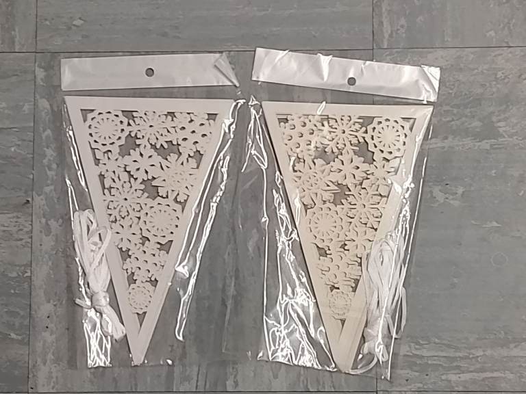 Christmas snowflake bunting decoration