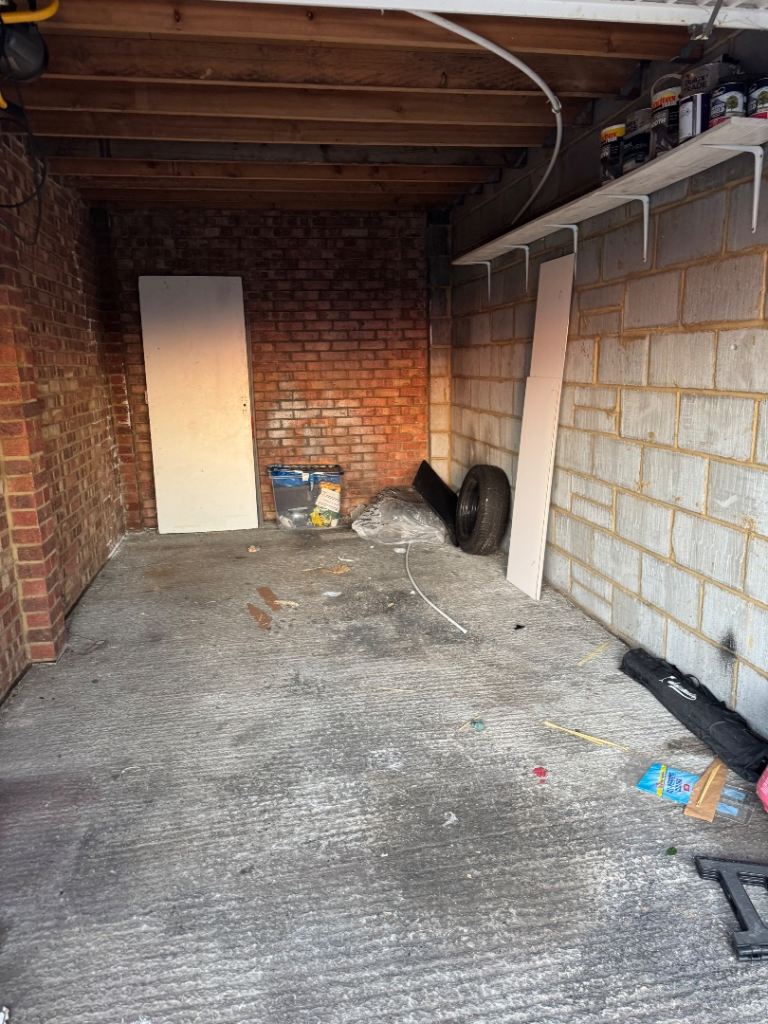 Garage to rent for car/storage