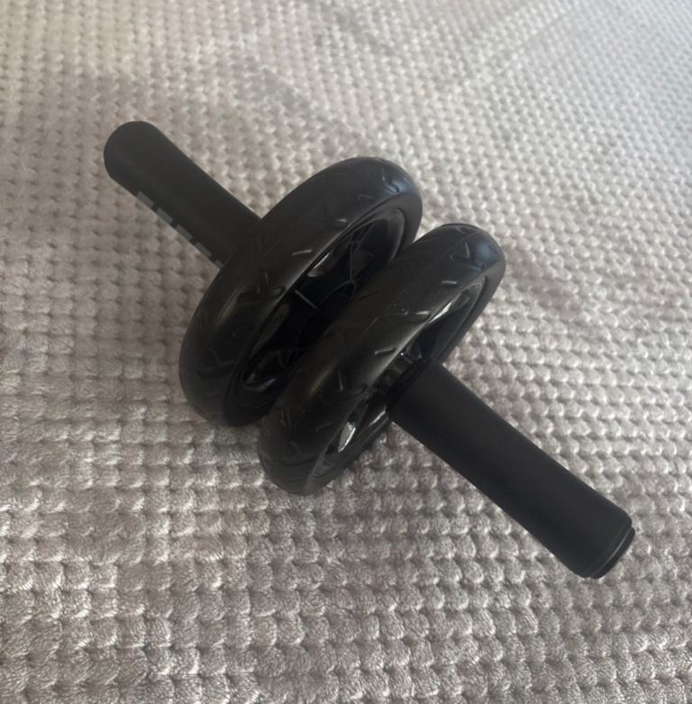 H&S Ab Roller for Strength Training Equipment - Abs Exercise Wheel
