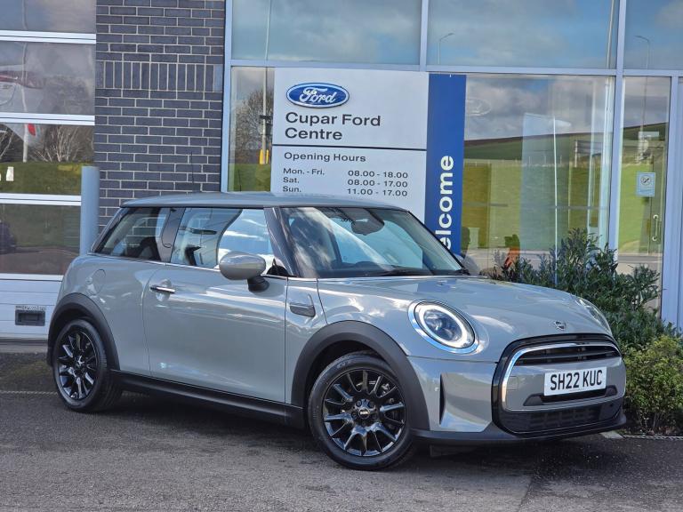 2022 MINI Hatch 1.5 COOPER CLASSIC Hatchback PETROL Manual
