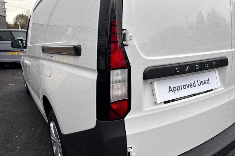 2025 Volkswagen Caddy Maxi C20 Caddy Cargo Commerce Maxi 102 PS 2.0 TDI 6sp Manual Van DIESEL Manual