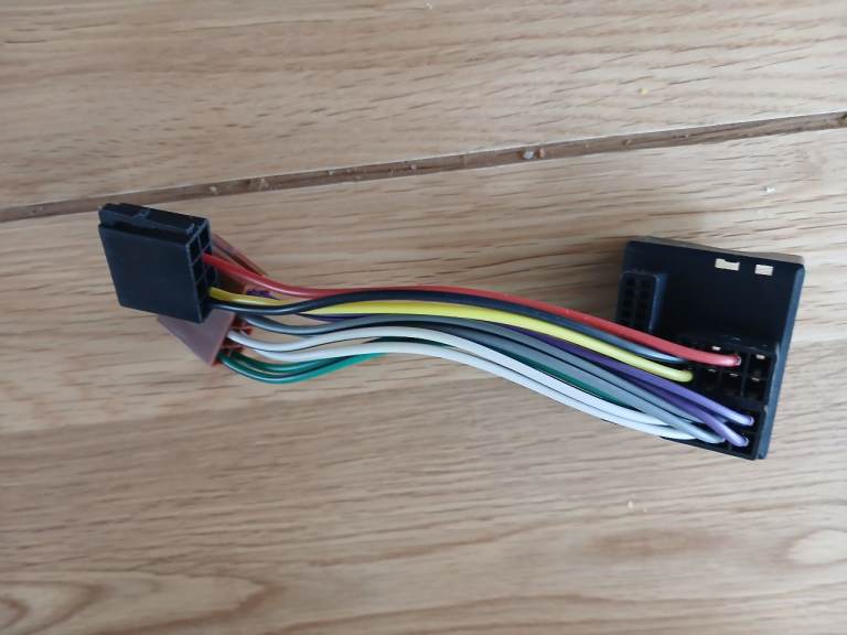 CAR STEREO JACK ISO LEAD