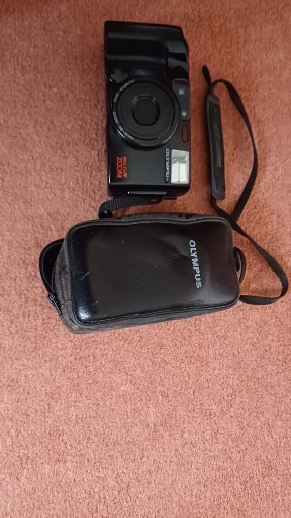 Olympus AZ-200 Superzoom 