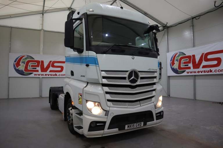 2015 (15 PLATE) Mercedes Benz ACTROS 2345 6x2 Euro 6 Tractor Units