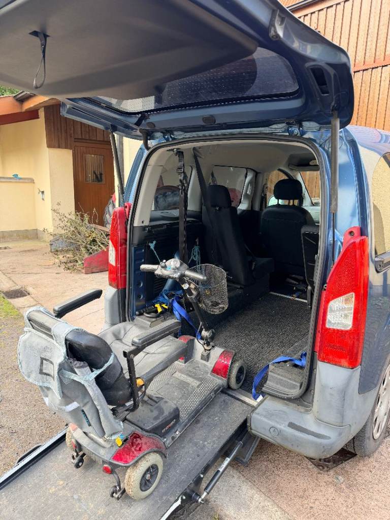 Peugeot, PARTNER TEPEE, MPV, 2010, Manual, 1587 (cc), 5 doors