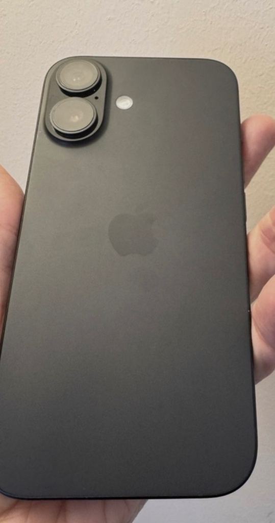 iPhone 16