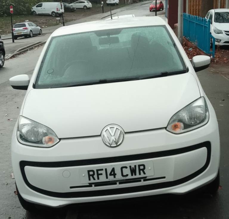 Volkswagen, UP, Hatchback, 2014, Manual, 999 (cc), 5 doors